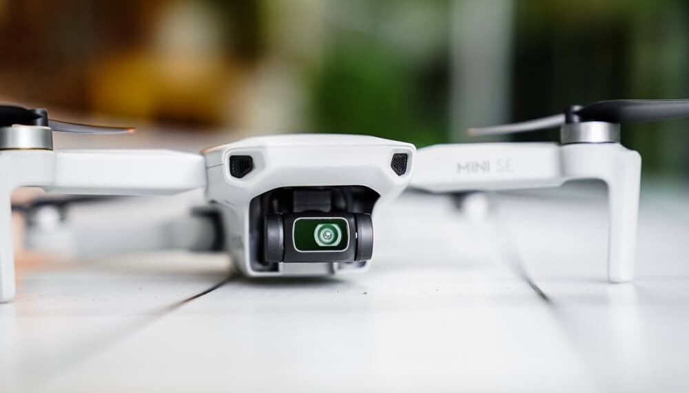 پهپاد DJI Mini SE (مویک مینی اس ای) با سنسور 1/2.3 اینچ و فیلمبرداری 2.7K - معرفی محصول